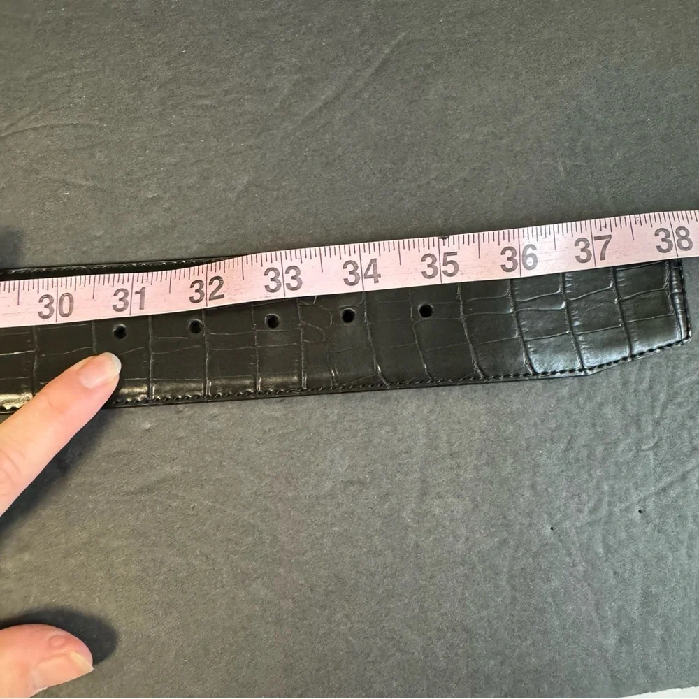 Vintage Wide Waist Belt Black‎ Leather Alligator Embossed Moc Croc Womens Medium